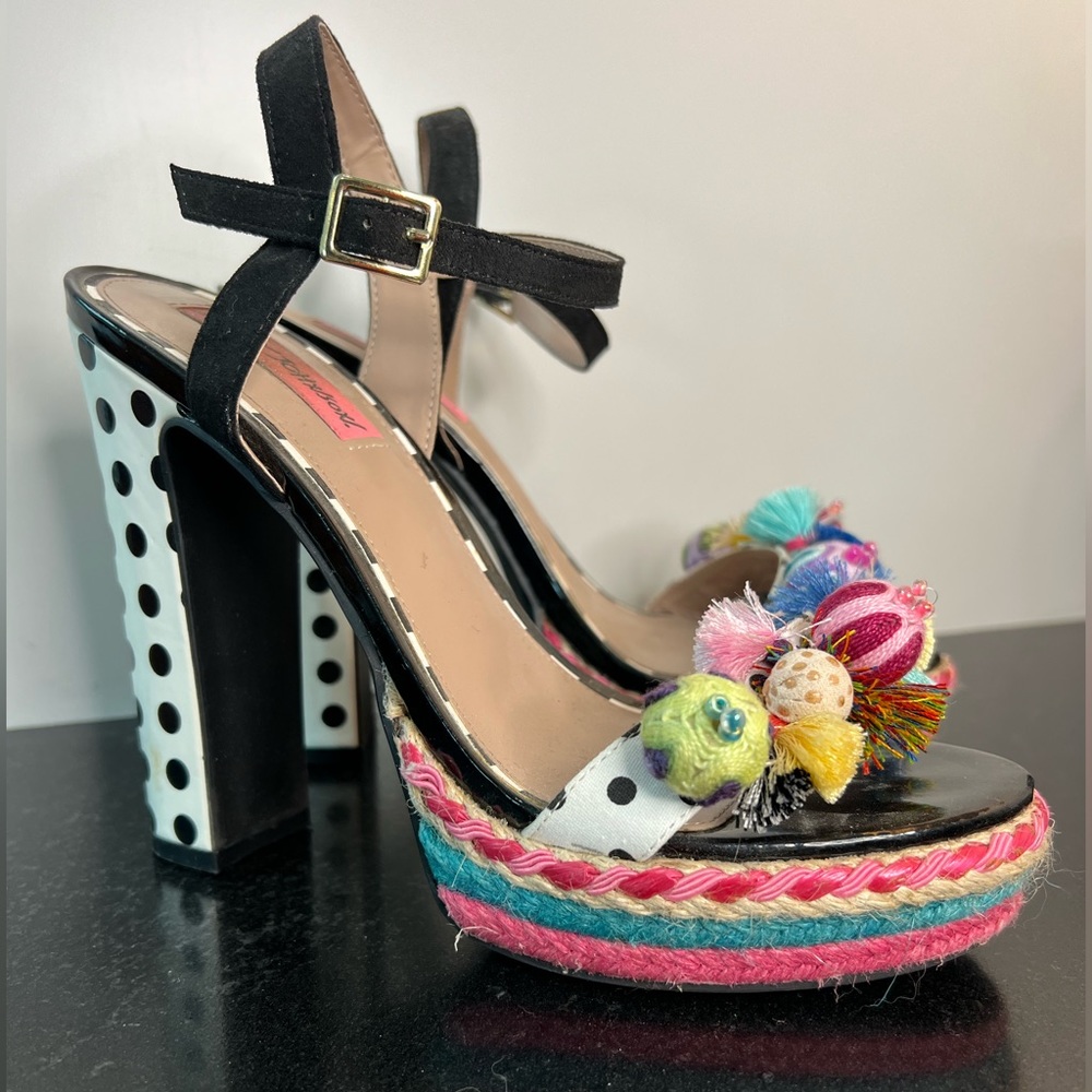 Betsey Johnson Embellished Platform Heels Women’s Size 8.5